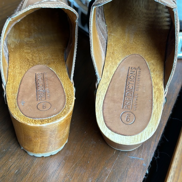 Predictions Leather Collection Tan Leather Vintage Clogs Sz 9 - Picture 3 of 13